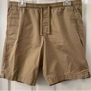 Gap Draw String Shorts - Khaki.  Mens:  Medium.